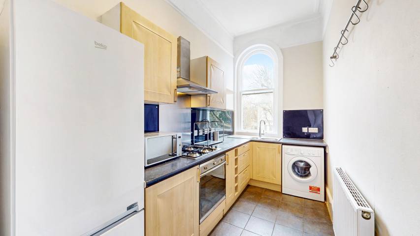 			2 Bedroom, 1 bath, 1 reception Flat			 West End Lane, West Hampstead